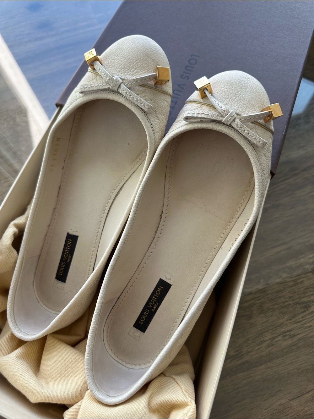 Louis Vuitton Cream Pebbled Leather Bow Ballet Flats with Gold Accents